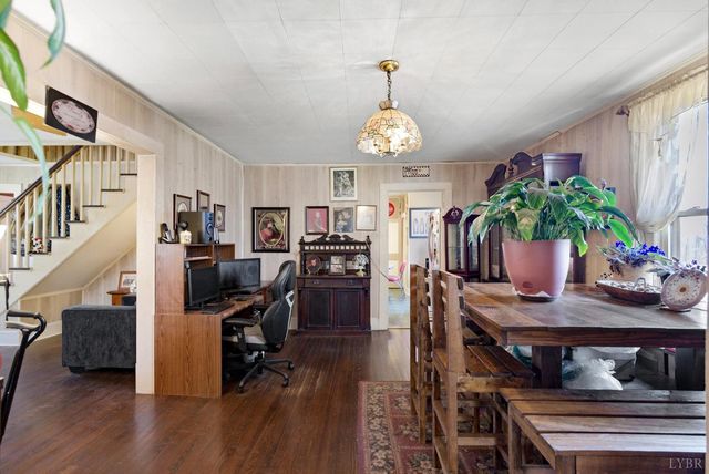 409 Staunton River Landing, Gretna, VA 24557
