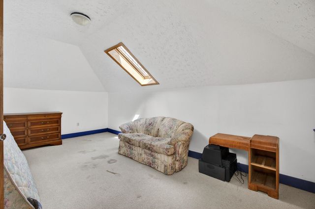2633 Grand Avenue, Davenport, IA 52803