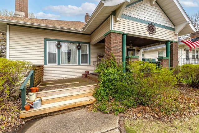 2633 Grand Avenue, Davenport, IA 52803