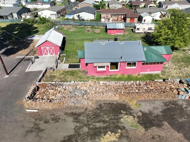 2829 W 9TH St, The Dalles, OR 97058