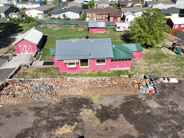 2829 W 9TH St, The Dalles, OR 97058