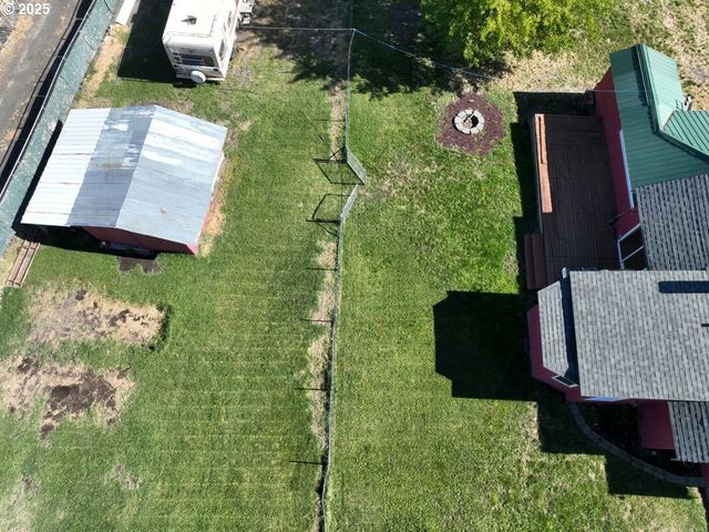 2829 W 9TH St, The Dalles, OR 97058