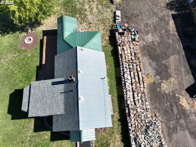 2829 W 9TH St, The Dalles, OR 97058