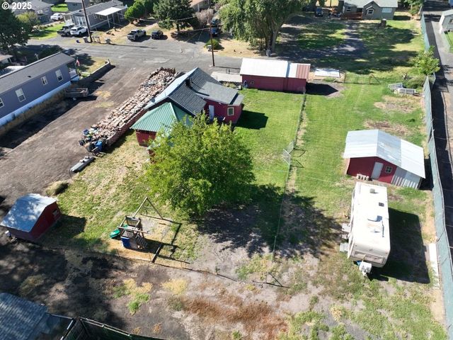 2829 W 9TH St, The Dalles, OR 97058