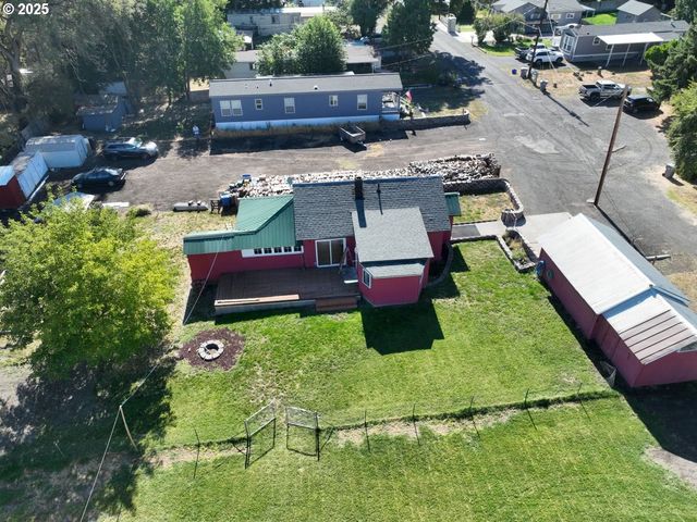 2829 W 9TH St, The Dalles, OR 97058
