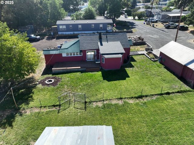 2829 W 9TH St, The Dalles, OR 97058