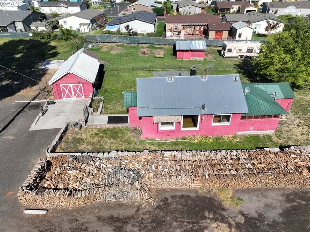 2829 W 9TH St, The Dalles, OR 97058