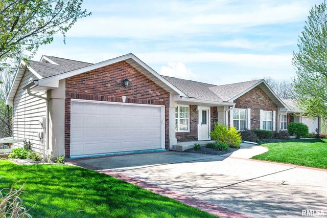 6917 N FLAGSTONE Court, Peoria, IL 61615