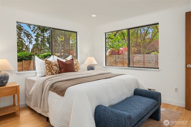 215 NW 130th Street, Seattle, WA 98177