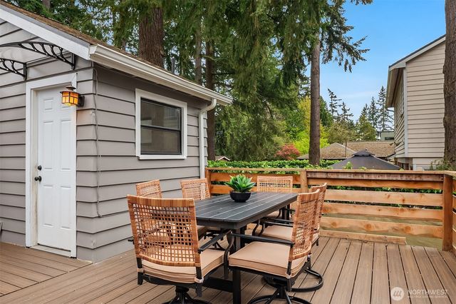 215 NW 130th Street, Seattle, WA 98177