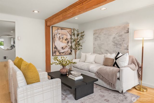 215 NW 130th Street, Seattle, WA 98177