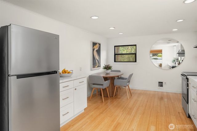 215 NW 130th Street, Seattle, WA 98177