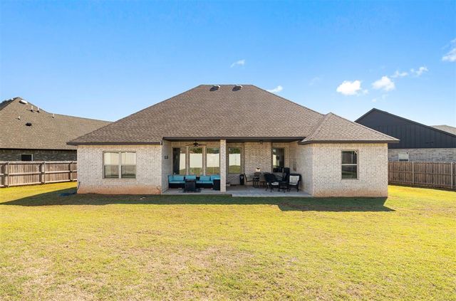 11724 SW 47th Place, Mustang, OK 73064
