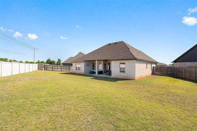 11724 SW 47th Place, Mustang, OK 73064