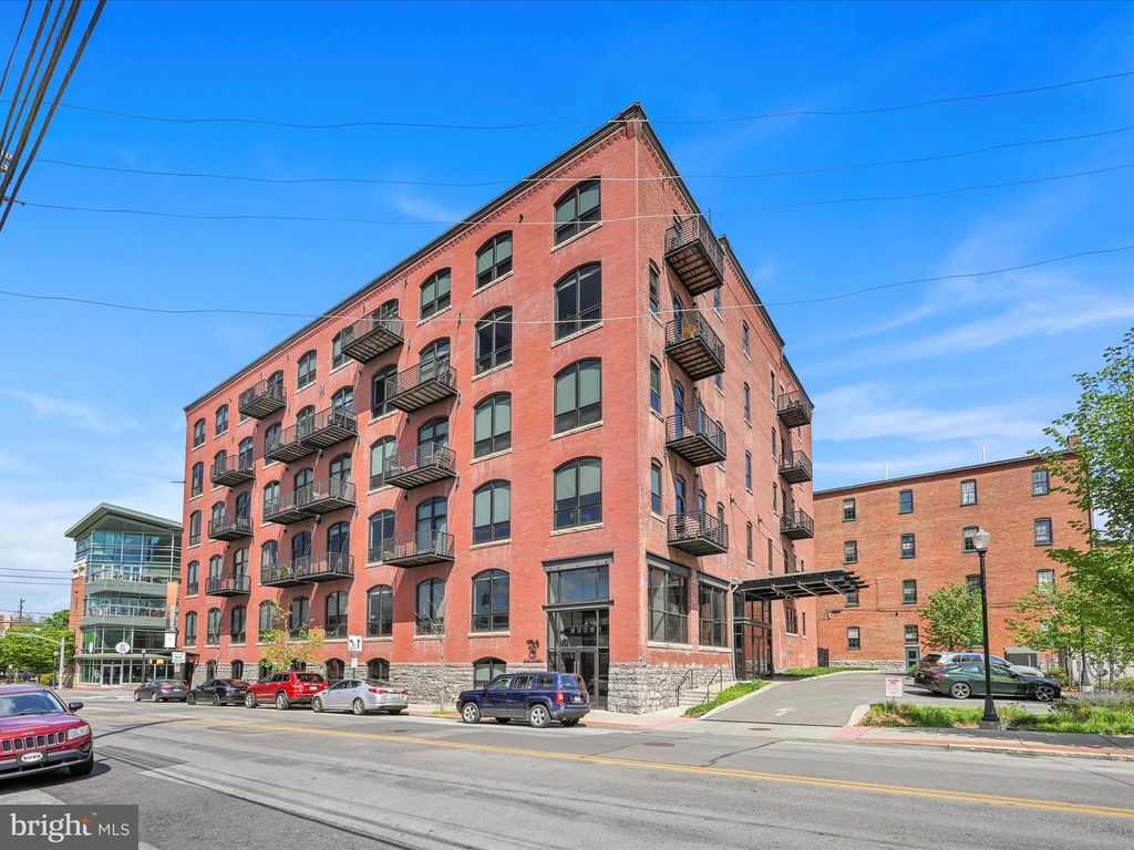 41 W LEMON ST #202, Lancaster, PA 17603