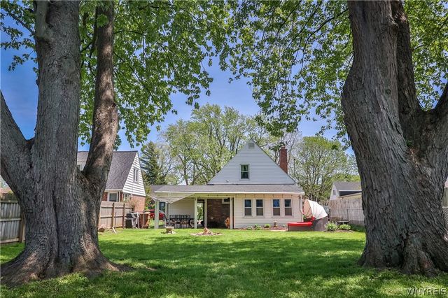 40 Vernon Drive, Cheektowaga, NY 14225