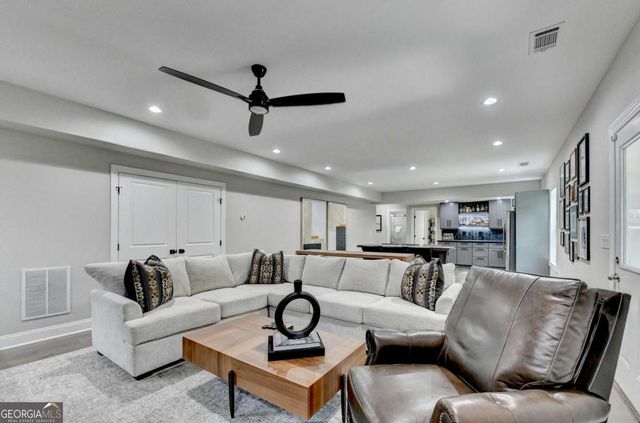 480 Cooper Farm Way, Buford, GA 30518
