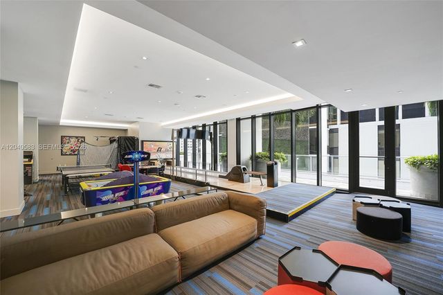 1010 Brickell Avenue 3007, Miami, FL 33131