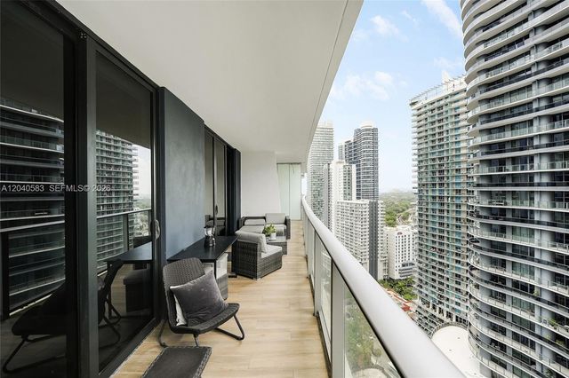1010 Brickell Avenue 3007, Miami, FL 33131