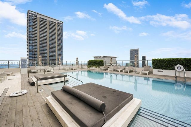 1010 Brickell Avenue 3007, Miami, FL 33131