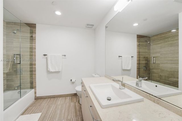1010 Brickell Avenue 3007, Miami, FL 33131