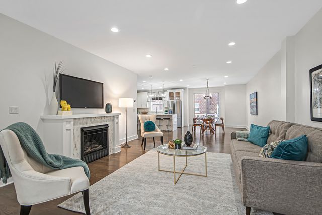 8146 Lincoln Avenue, Skokie, IL 60077