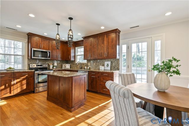 4601 Wythe Ave, Richmond, VA 23226