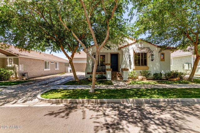 3030 E CAMELLIA Drive, Gilbert, AZ 85296