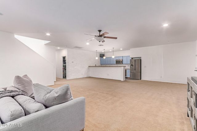 3030 E CAMELLIA Drive, Gilbert, AZ 85296