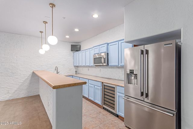 3030 E CAMELLIA Drive, Gilbert, AZ 85296