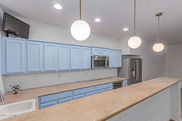 3030 E CAMELLIA Drive, Gilbert, AZ 85296