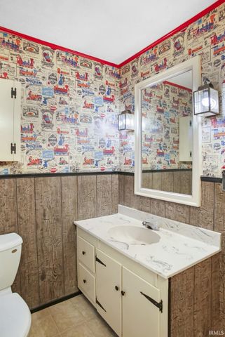 2123 Cass Avenue, Evansville, IN 47714