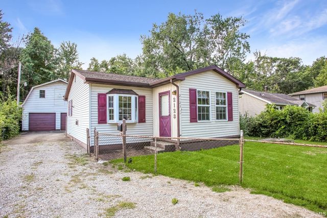 2123 Cass Avenue, Evansville, IN 47714
