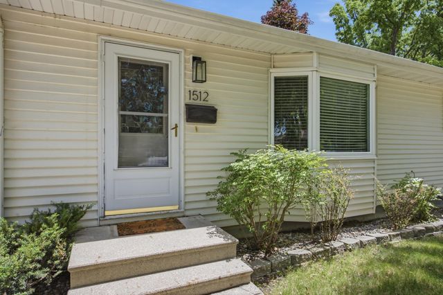 1512 17th Street S, Moorhead, MN 56560