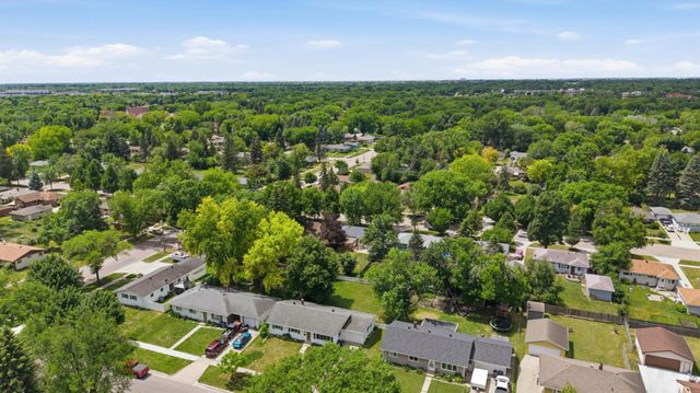 1512 17th Street S, Moorhead, MN 56560