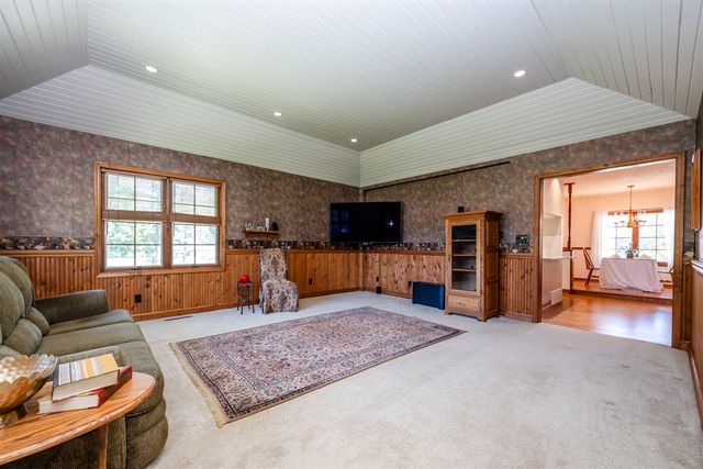 5221 Ridge Road, Stevensville, MI 49127