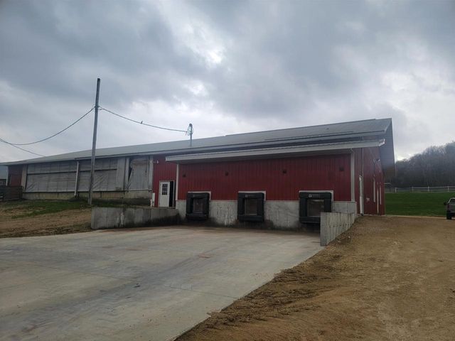 E8985 County B Road, Sauk City, WI 53588