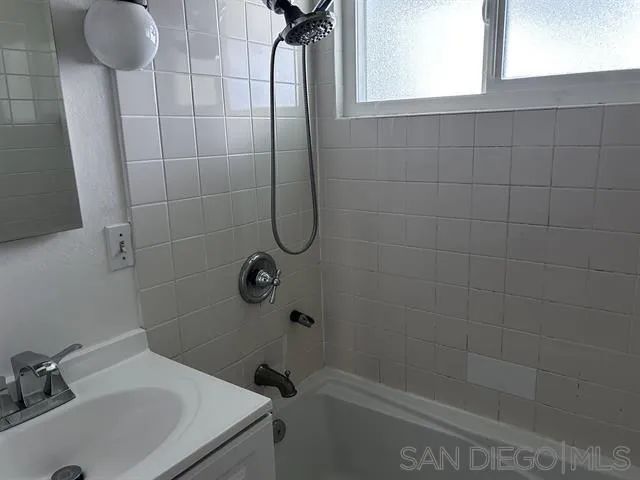 6458 Mount Aguilar, San Diego, CA 92111