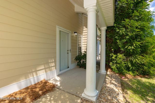 307 Sweetwater Cove, Newport, NC 28570