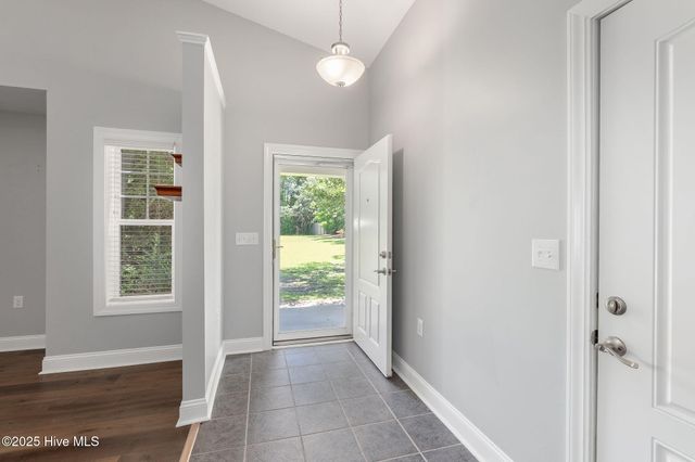 307 Sweetwater Cove, Newport, NC 28570