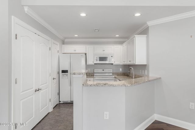 307 Sweetwater Cove, Newport, NC 28570