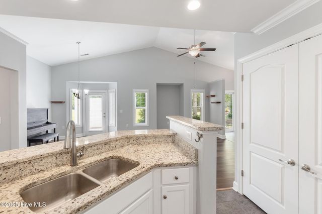 307 Sweetwater Cove, Newport, NC 28570