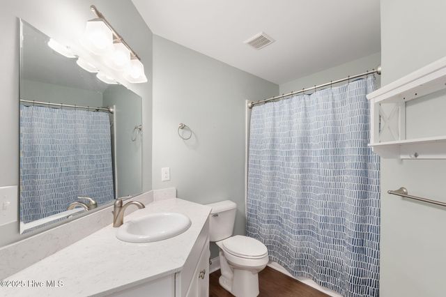 307 Sweetwater Cove, Newport, NC 28570