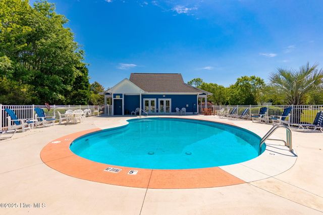 307 Sweetwater Cove, Newport, NC 28570