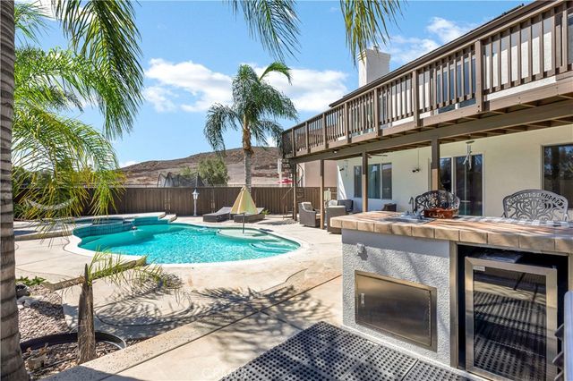 31553 Whitefield Court, Murrieta, CA 92563