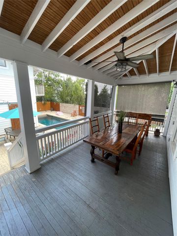 1000 E 8th ST, Austin, TX 78702