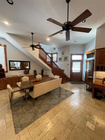 1000 E 8th ST, Austin, TX 78702