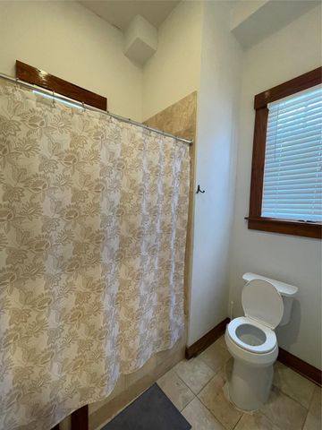 1000 E 8th ST, Austin, TX 78702