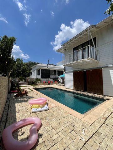 1000 E 8th ST, Austin, TX 78702