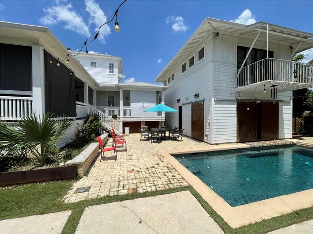 1000 E 8th ST, Austin, TX 78702